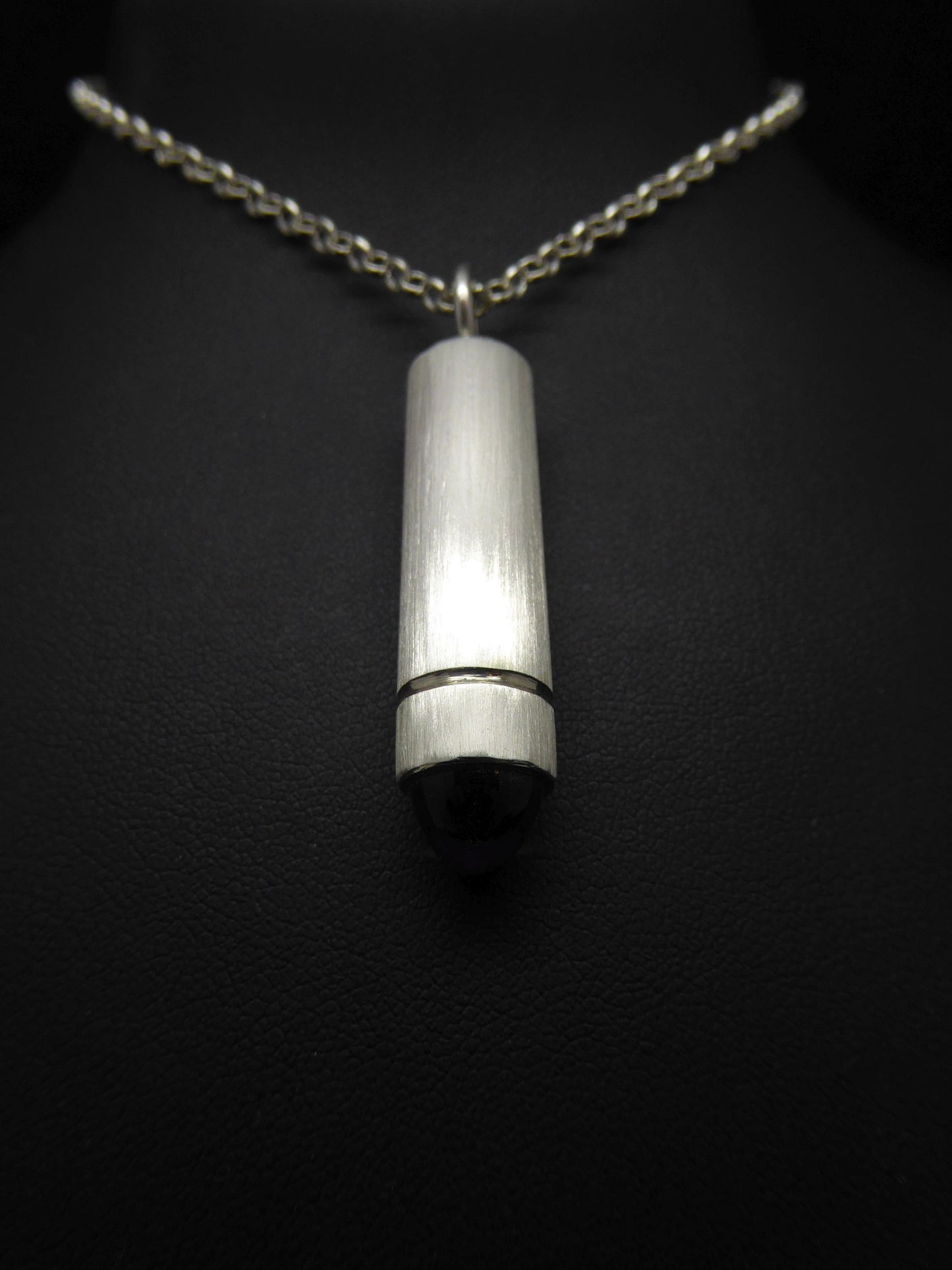 "Bullet Amethysta"